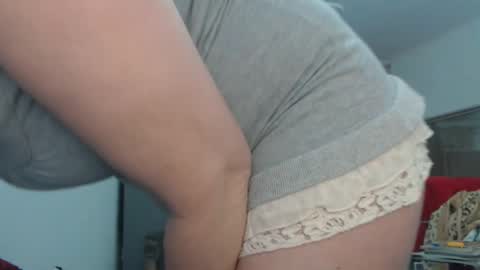 Ana online show from October 17, 1:37 pm