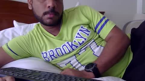 Snapshot of luckyfinalone chatting on October 20, 4:12 pm luckyfinalone online show from October 20, 4:12 pm