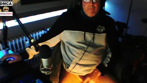        call me  Stefan online show from January 16, 9:08 pm