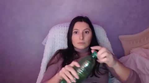 luckylinda23 online show from April 2, 4:14 pm