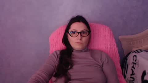 luckylinda23 online show from April 5, 5:54 pm