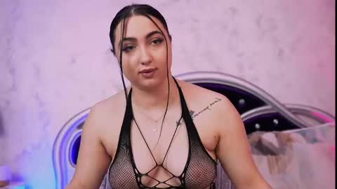 Mia online show from May 14, 7:23 pm