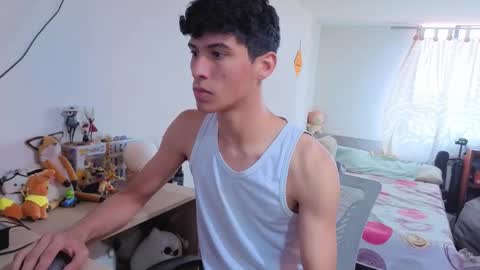 Lu Independent Model online show from February 17, 2:27 pm