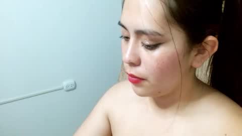 Snapshot of lucy1609 chatting on October 10, 10:36 pm lucy1609 online show from October 10, 10:36 pm
