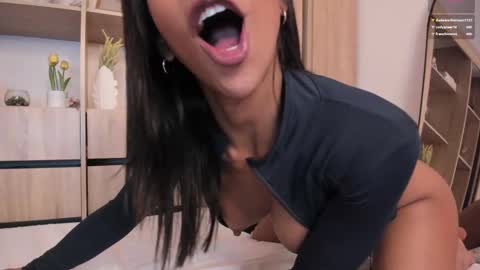 Paula           online show from February 17, 5:25 am