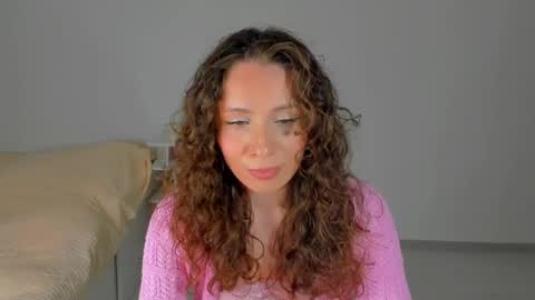 lucy__ray online show from March 12, 7:50 pm