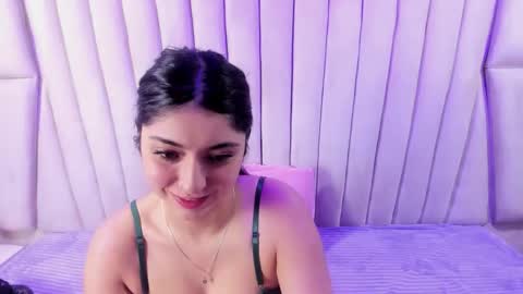 lucy_anal_ online show from April 4, 10:50 pm