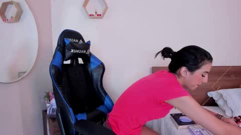 Your Lucy online show from September 18, 3:43 am