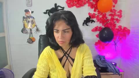 Snapshot of lucy_sweett69 chatting on October 8, 2:40 am Lucy sweett69 online show from October 8, 2:40 am