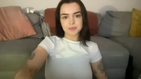 Lucyloo online show from July 10, 6:40 am