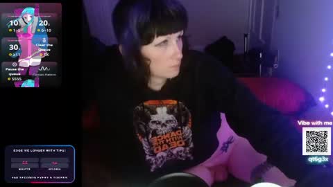 lucylascivious online show from July 13, 2:04 am