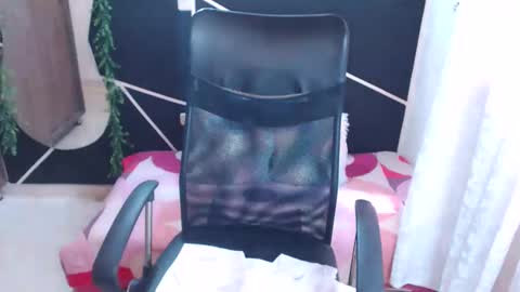 LUCY online show from February 9, 4:18 pm