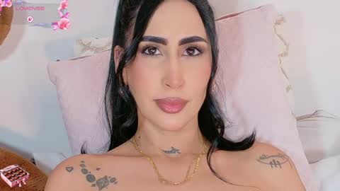 Lucy Lunne online show from May 14, 9:24 pm
