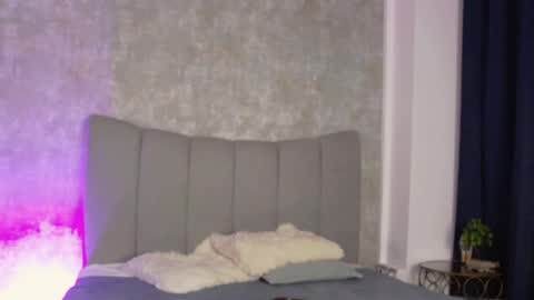 lucyrayy online show from February 15, 7:45 pm