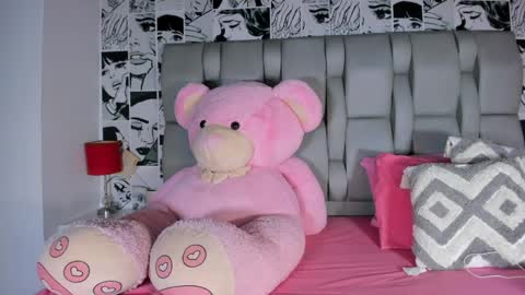 Lucy online show from April 5, 11:18 am