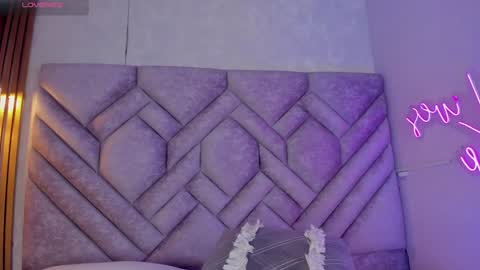 Lucy online show from December 2, 6:05 pm