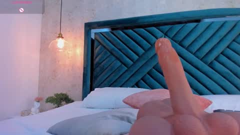 Lucy online show from October 21, 6:18 am