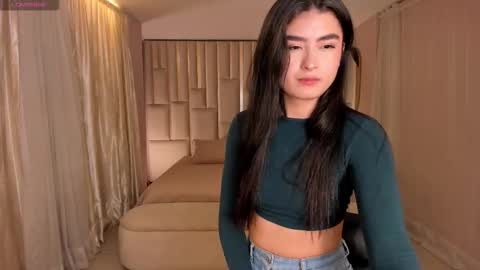 Snapshot of lucyweiss_ chatting on October 10, 8:57 pm Lucy online show from October 10, 8:57 pm