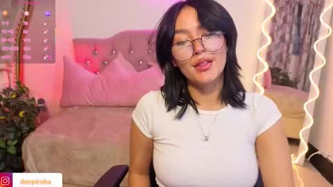 ludo_kitty_tay online show from October 11, 3:33 am