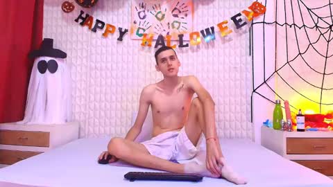 luigimarchetti online show from October 27, 8:09 pm