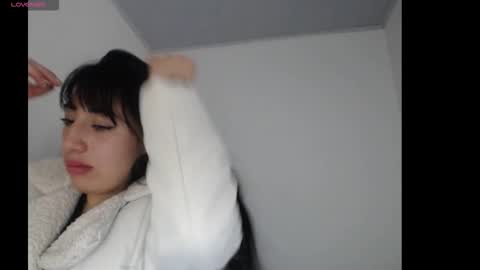 luisa_homes online show from March 8, 3:32 am