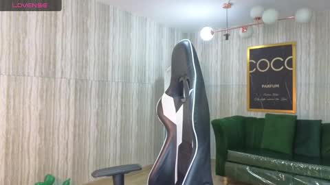 Snapshot of luisa_lulu_t chatting on September 30, 8:30 pm Luisa online show from September 30, 8:30 pm
