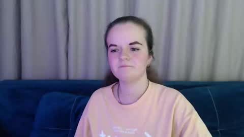 Snapshot of luisa_rosee chatting on March 7, 3:51 am Luisa Rosee online show from March 7, 3:51 am