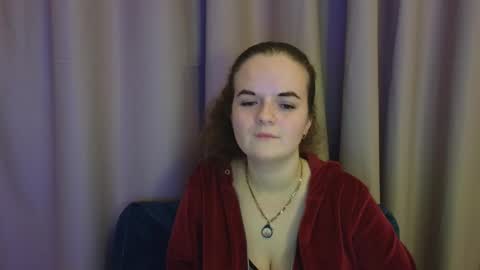 Snapshot of luisa_rosee chatting on February 27, 9:47 pm Luisa Rosee online show from February 27, 9:47 pm