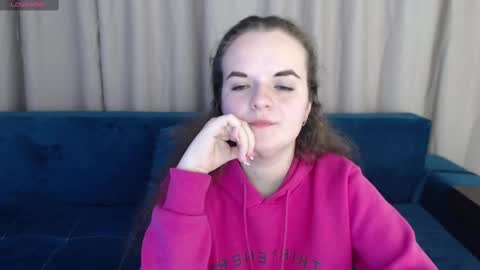 Snapshot of luisa_rosee chatting on February 24, 4:36 pm Luisa Rosee online show from February 24, 4:36 pm