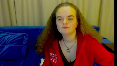 Snapshot of luisa_rosee chatting on February 23, 12:41 am Luisa Rosee online show from February 23, 12:41 am