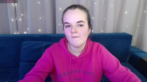 Snapshot of luisa_rosee chatting on February 25, 2:26 pm Luisa Rosee online show from February 25, 2:26 pm