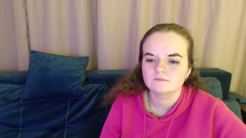 Snapshot of luisa_rosee chatting on March 3, 3:19 am Luisa Rosee online show from March 3, 3:19 am