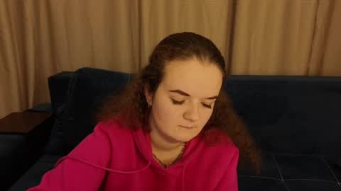 Snapshot of luisa_rosee chatting on February 16, 12:30 am Luisa Rosee online show from February 16, 12:30 am