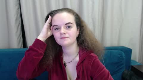 Snapshot of luisa_rosee chatting on March 5, 12:38 am Luisa Rosee online show from March 5, 12:38 am