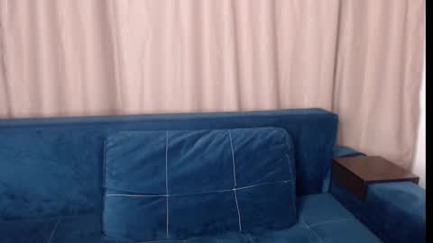 Snapshot of luisa_rosee chatting on February 19, 4:33 pm Luisa Rosee online show from February 19, 4:33 pm
