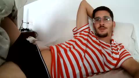 luiscontigo69 online show from July 3, 12:21 pm