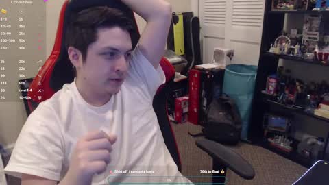 Luisdiaztube online show from December 29, 2:06 am