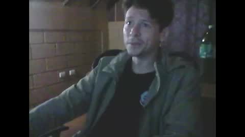 luismoca1992 online show from March 31, 7:09 am