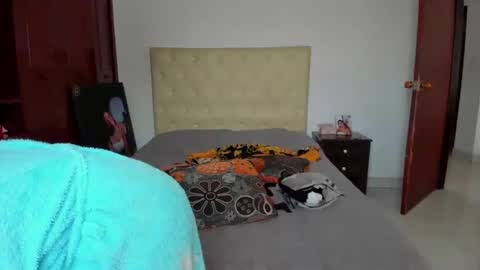 Snapshot of luissa_s1 chatting on October 14, 4:21 pm Luissa online show from October 14, 4:21 pm