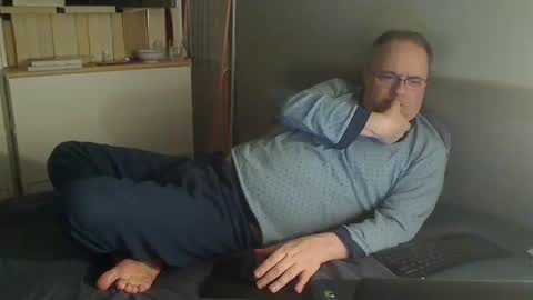 luke7634 online show from December 18, 7:19 pm