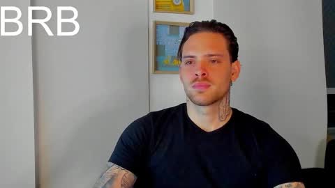 Snapshot of lukeglanton17 chatting on October 17, 4:16 am Luke online show from October 17, 4:16 am