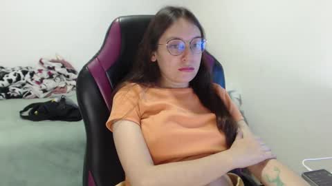 Vicky online show from December 4, 12:13 am