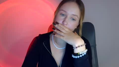 Snapshot of lulu_baby1 chatting on October 17, 5:39 pm Lulu Baby18 online show from October 17, 5:39 pm