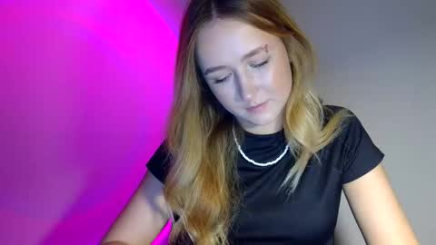 Snapshot of lulu_baby1 chatting on September 21, 11:58 am Lulu Baby18 online show from September 21, 11:58 am