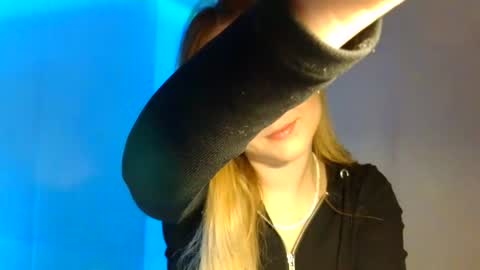 Snapshot of lulu_baby1 chatting on March 6, 4:49 pm Lulu Baby18 online show from March 6, 4:49 pm
