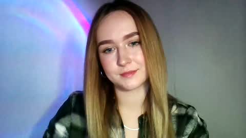 Snapshot of lulu_baby1 chatting on February 18, 4:14 pm Lulu Baby18 online show from February 18, 4:14 pm