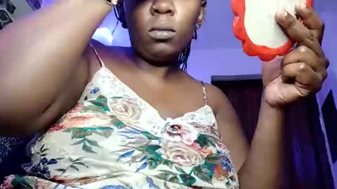 lulu_sparks1 online show from November 4, 7:42 am