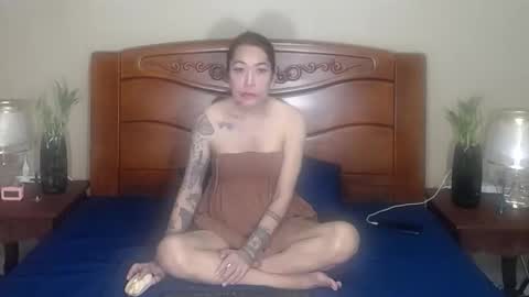 lulu_wild online show from October 10, 10:58 pm