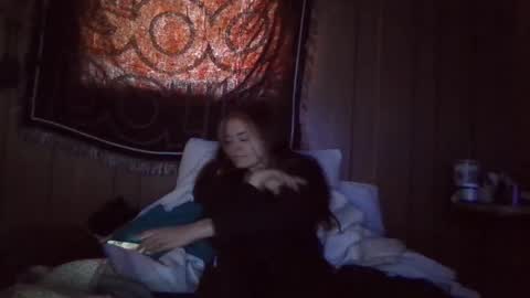 Snapshot of lulupixxx chatting on February 3, 1:19 pm Connie online show from February 3, 1:19 pm