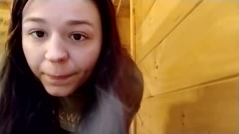 Snapshot of lulupixxx chatting on January 5, 1:47 pm Connie online show from January 5, 1:47 pm